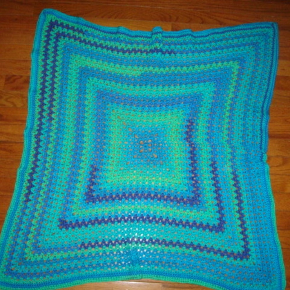 HAND CROCHET BABY BLANKET 34"x34"
